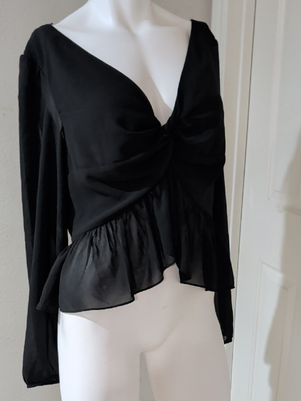 H&M Black Knot-Front Sheer Peplum V-Neck Blouse Women's Large